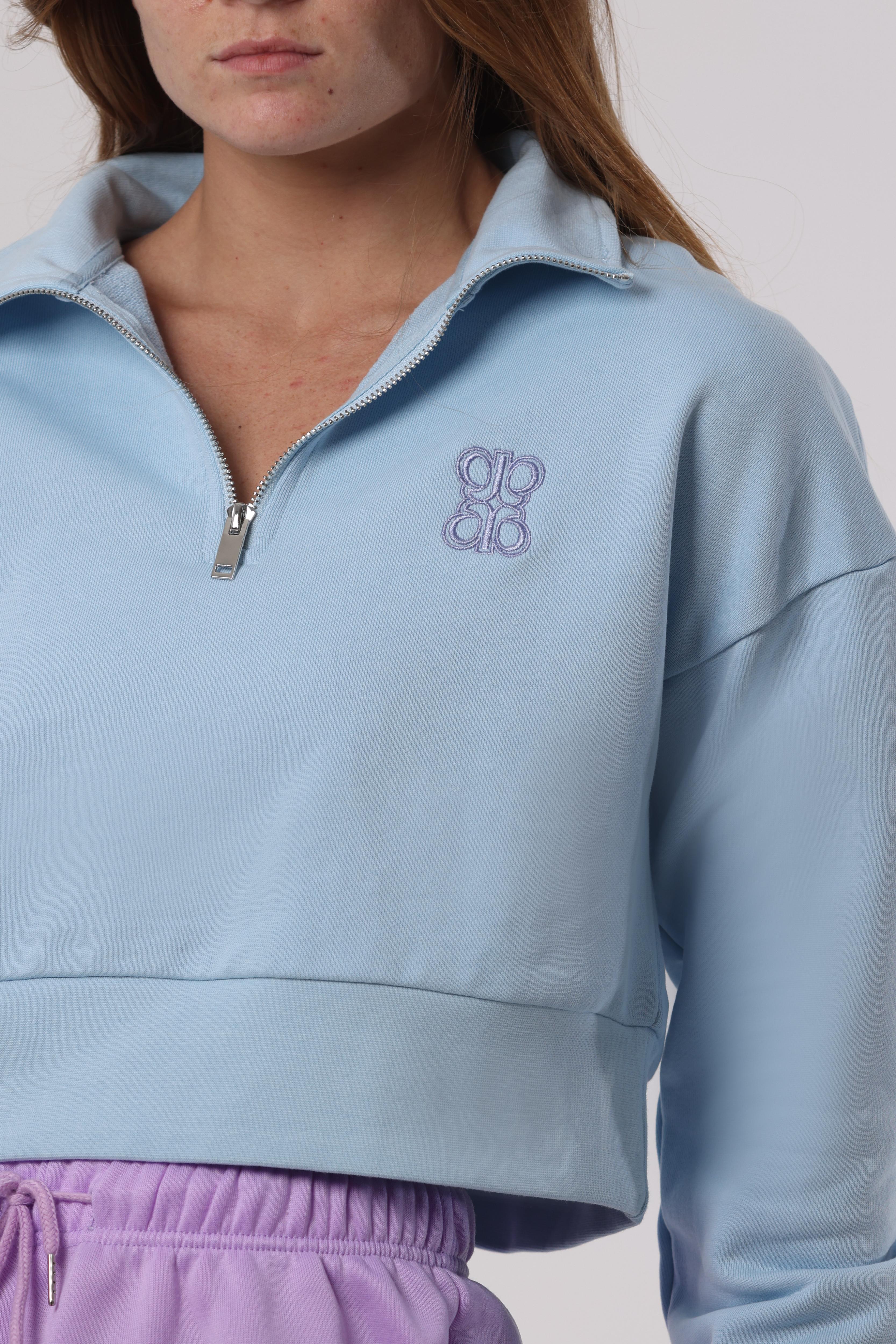 A New Era cropped Sweatshirt